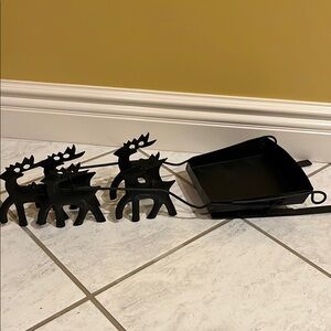 Black Metal Reindeer Sleigh Decor